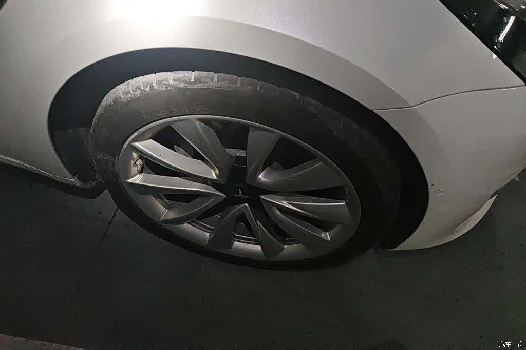 Tesla Model 3, 2020 6