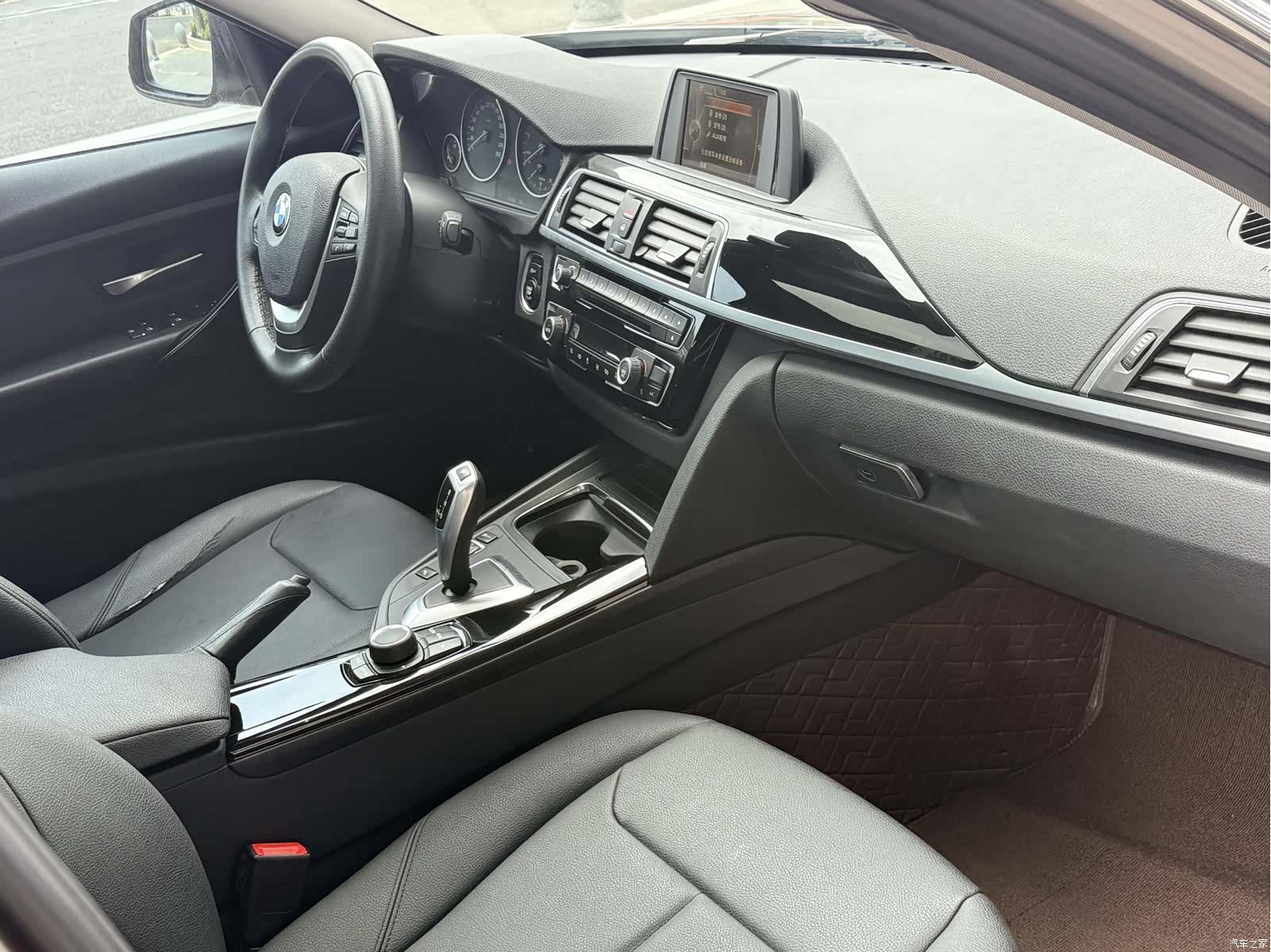BMW 3 Series, 2016 10