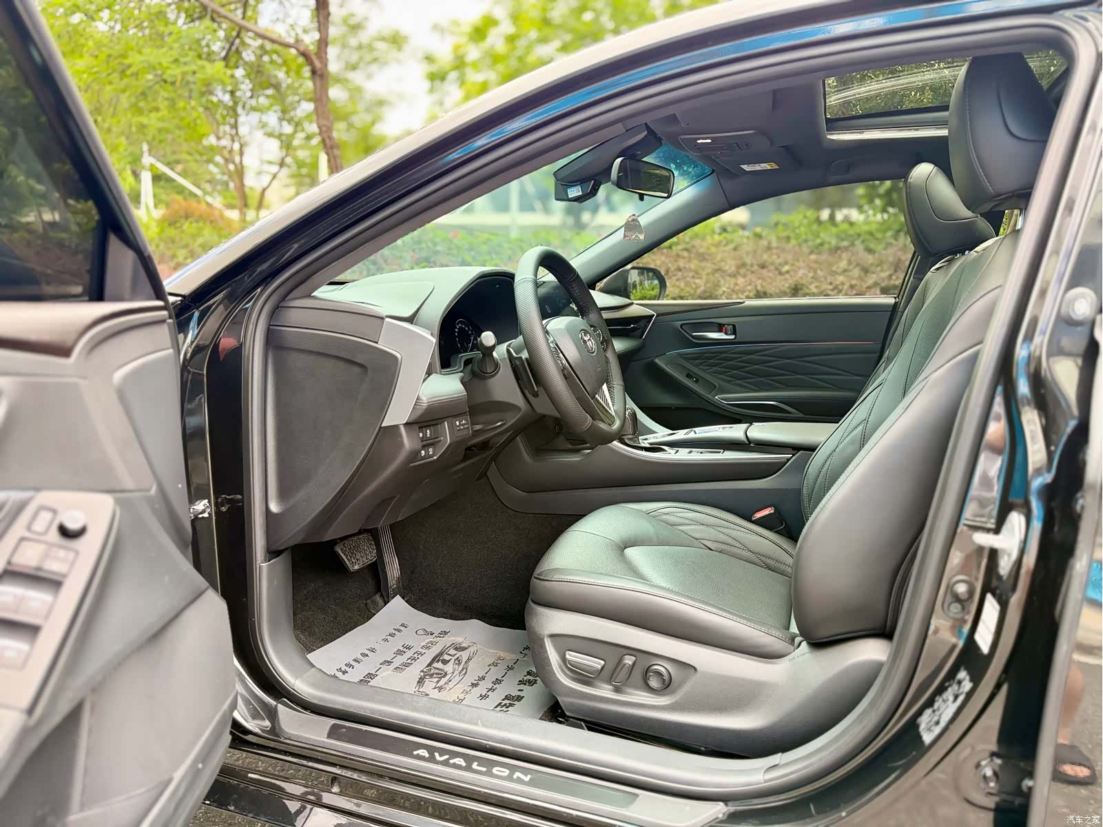 Toyota Avalon, 2020 4