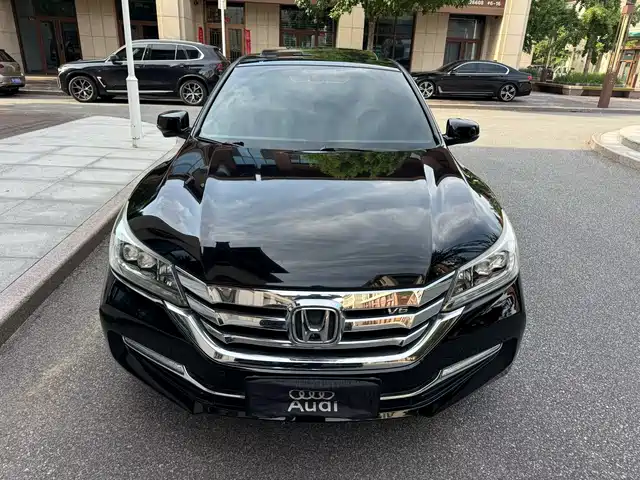 Honda Accord 2015 — купить из Китая под заказ