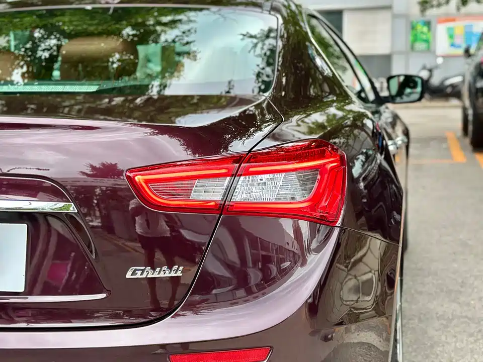 Maserati Ghibli