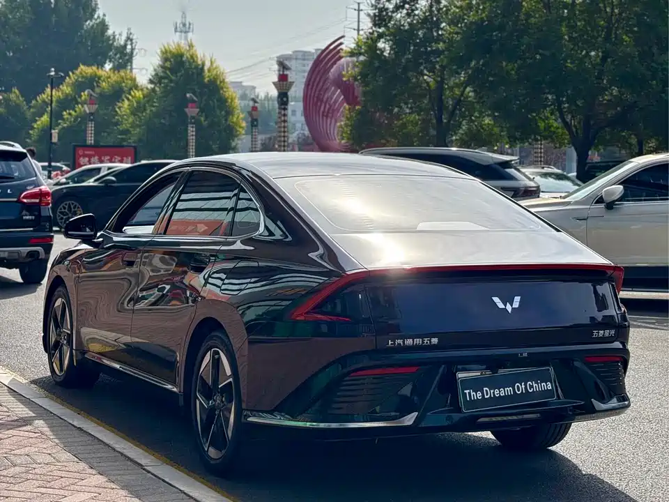 Wuling Wuling Starlight