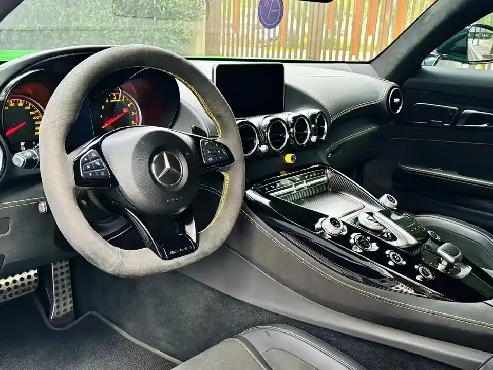 Mercedes-Benz AMG GT Mercedes-Benz AMG GT