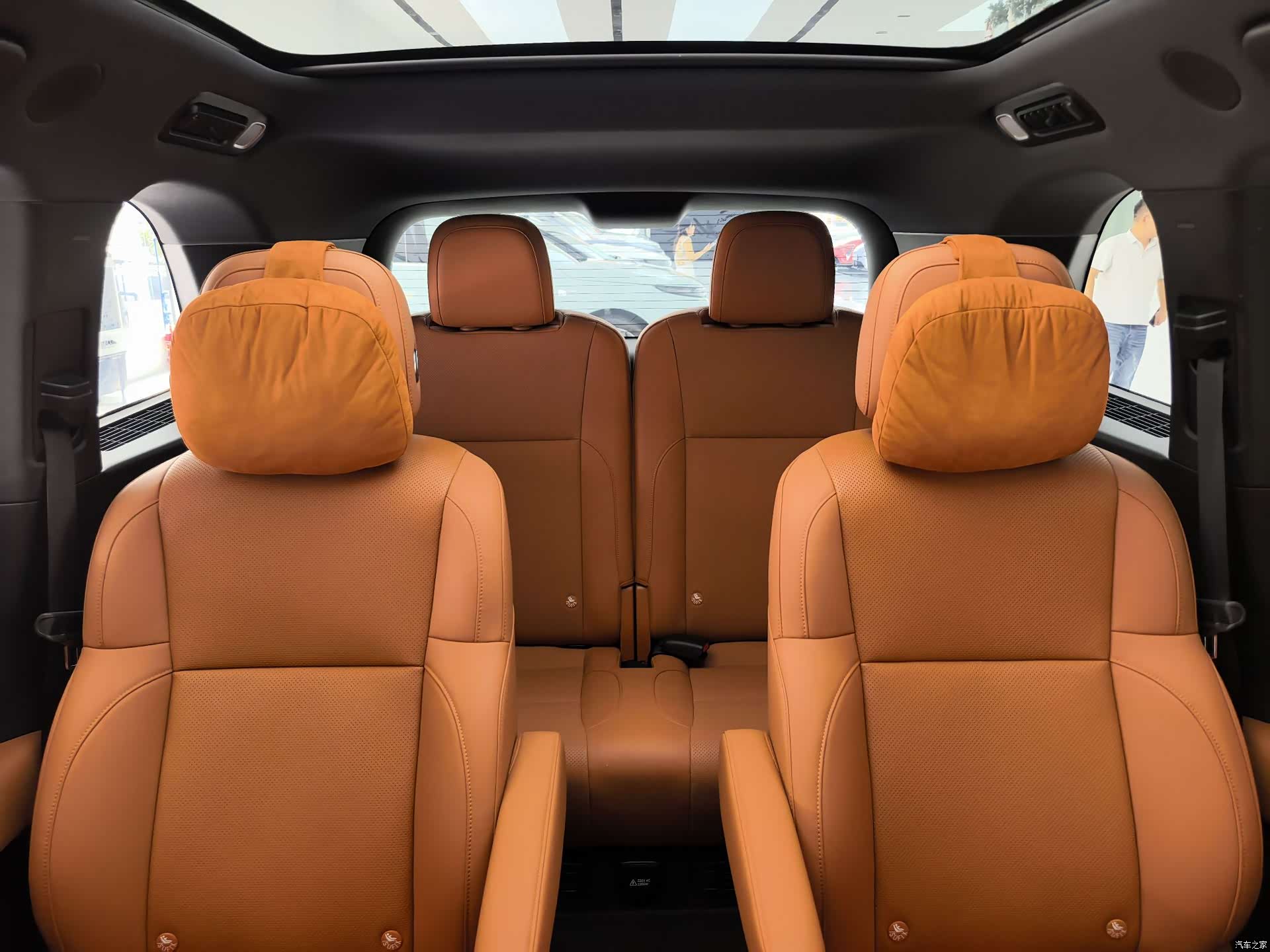 Li Auto L8, 2025 10