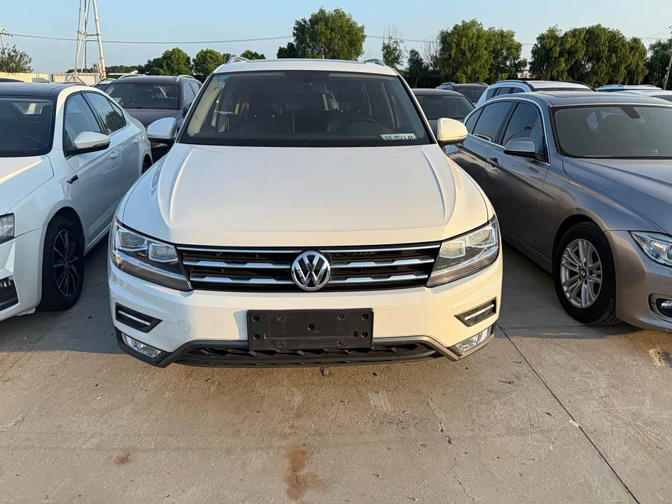 Volkswagen Tiguan L Volkswagen Tiguan L