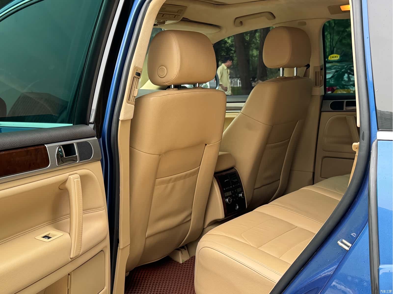 Volkswagen Touareg, 2010 10