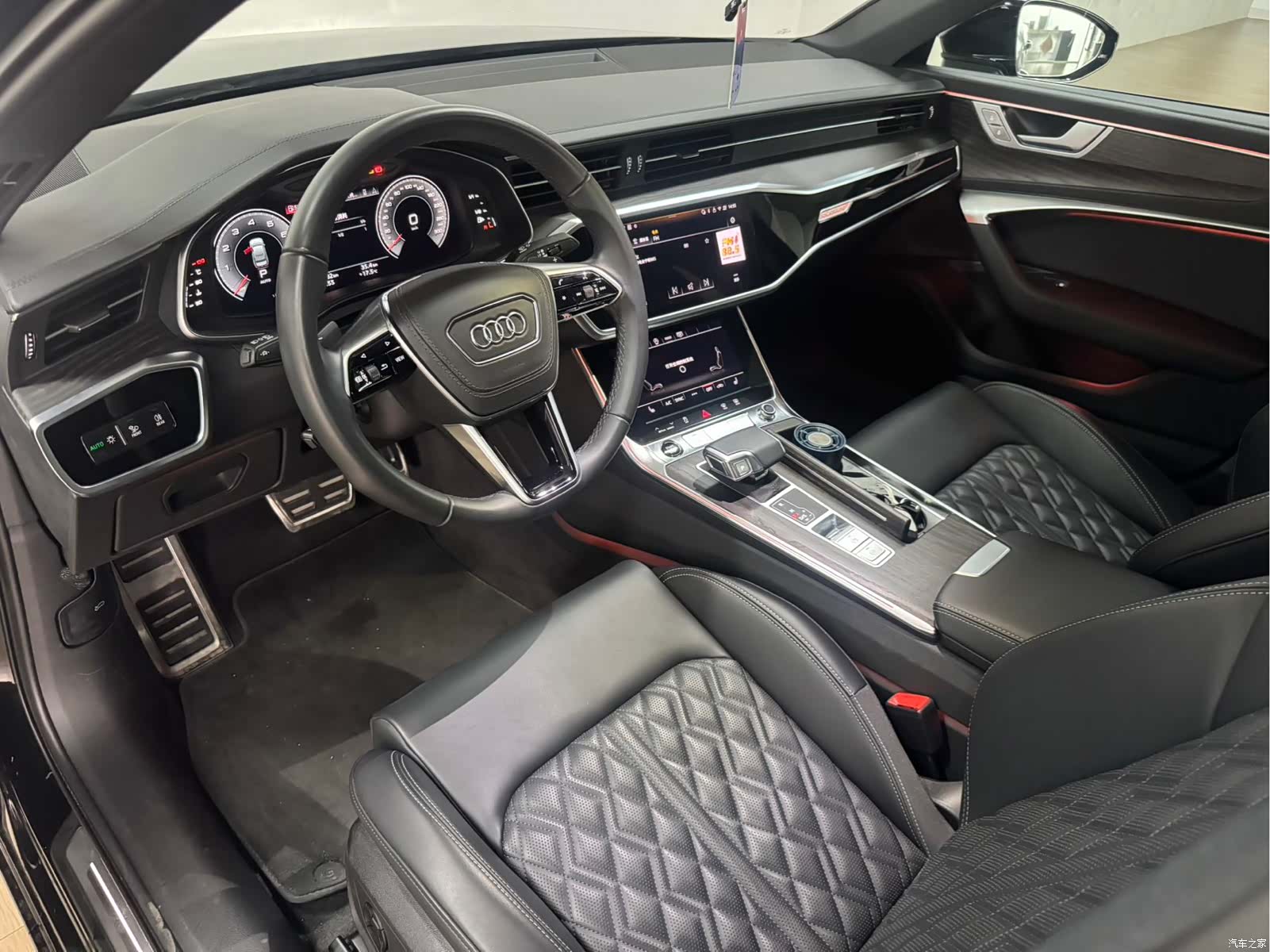 Audi A6L, 2025 10