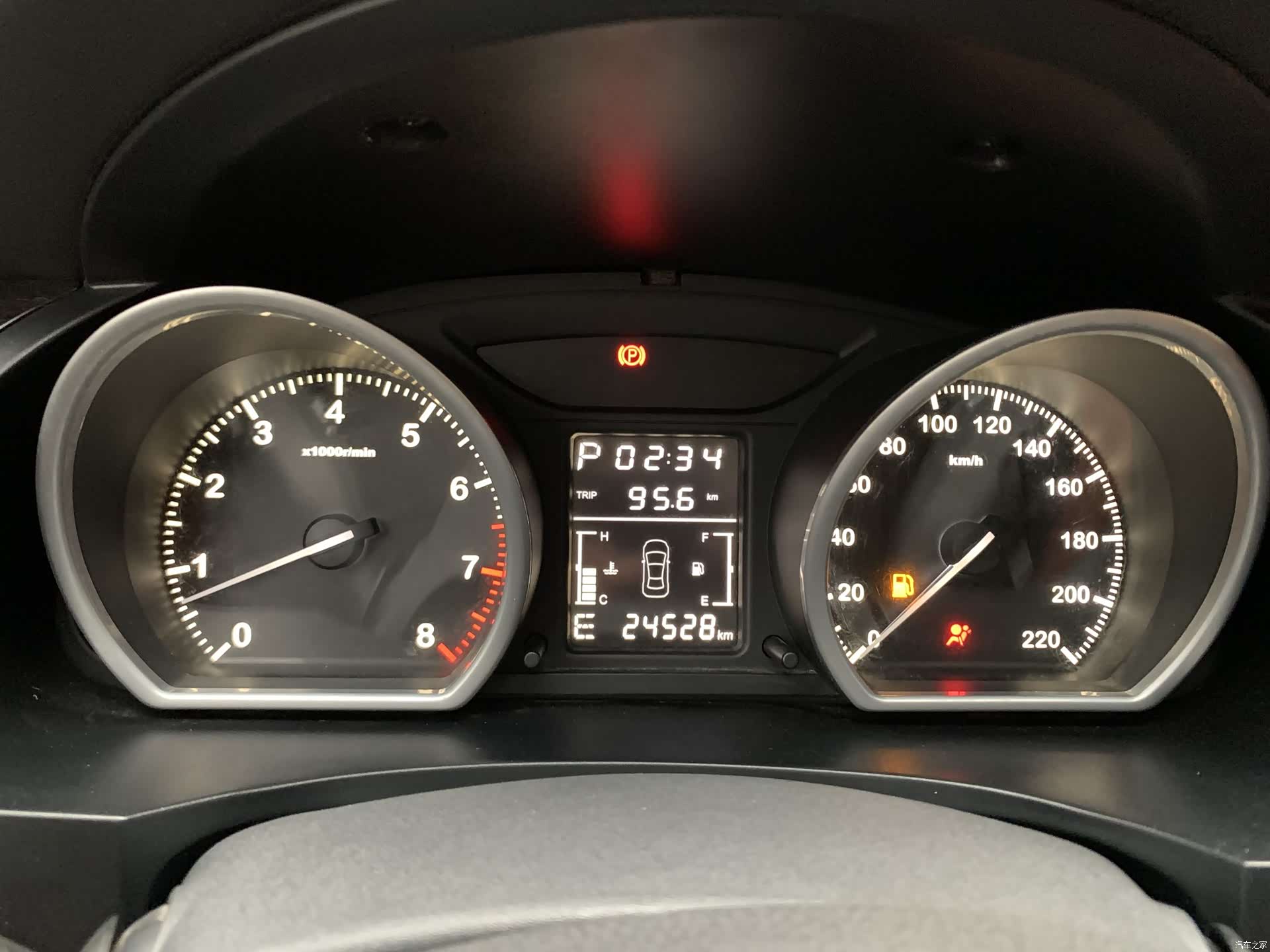 Zotye T600, 2015 25