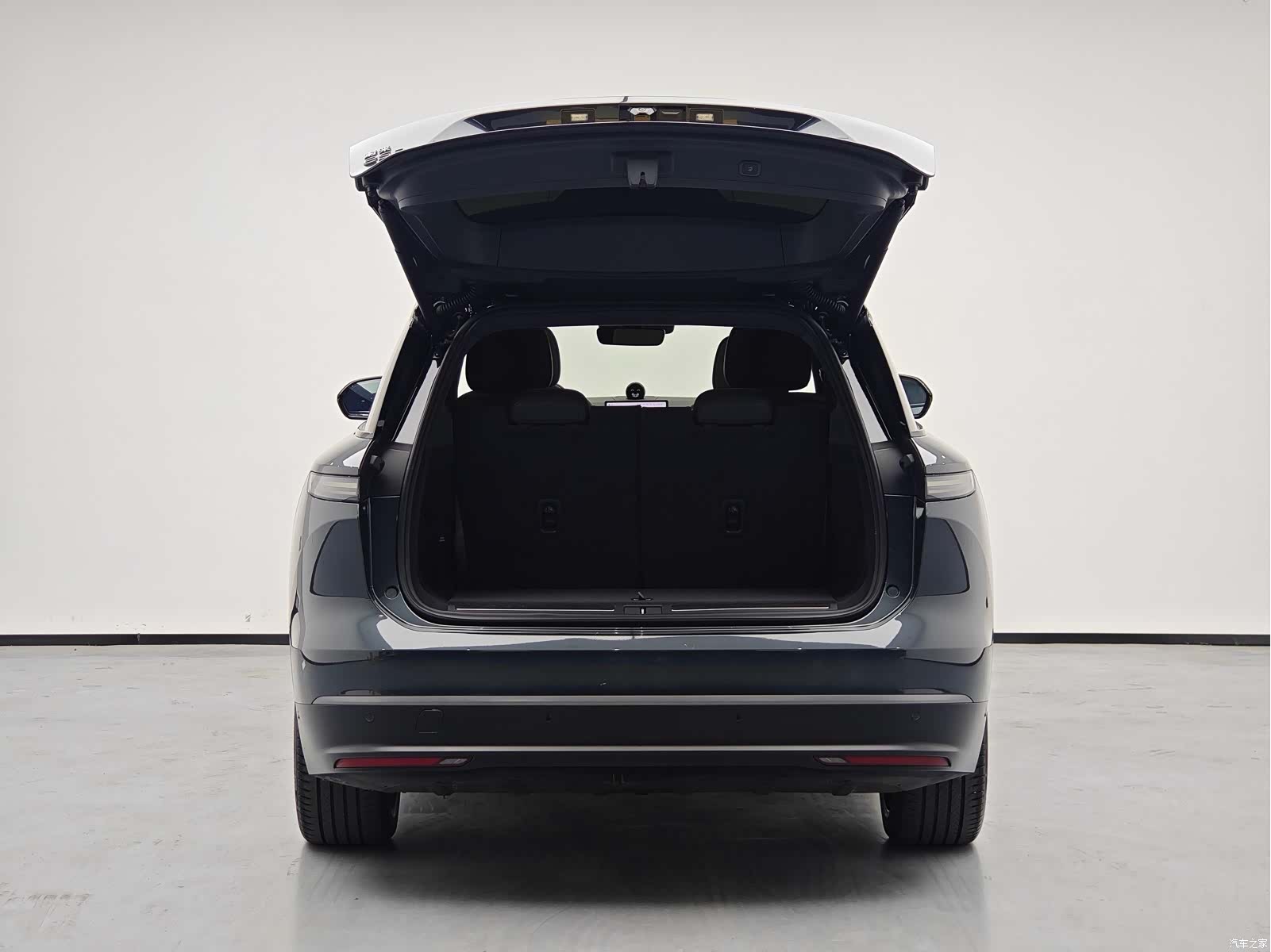 NIO ES8, 2023 9