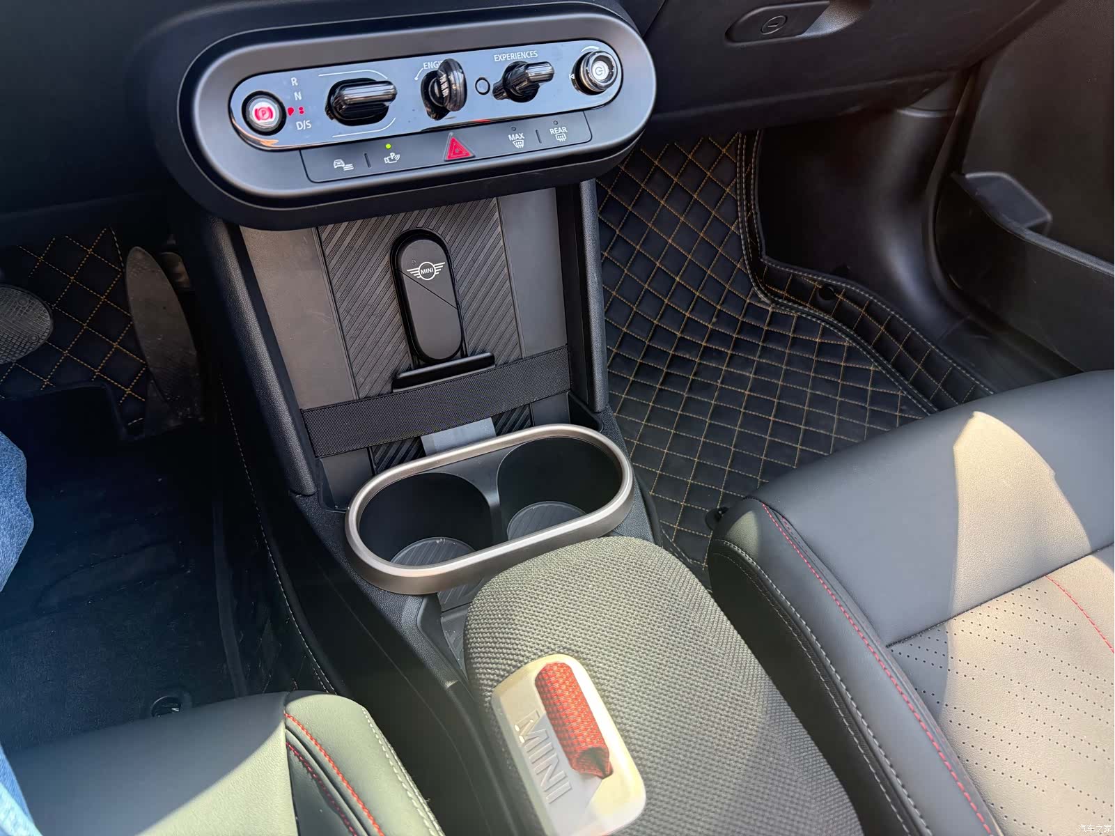 Mini Cooper, 2025 15