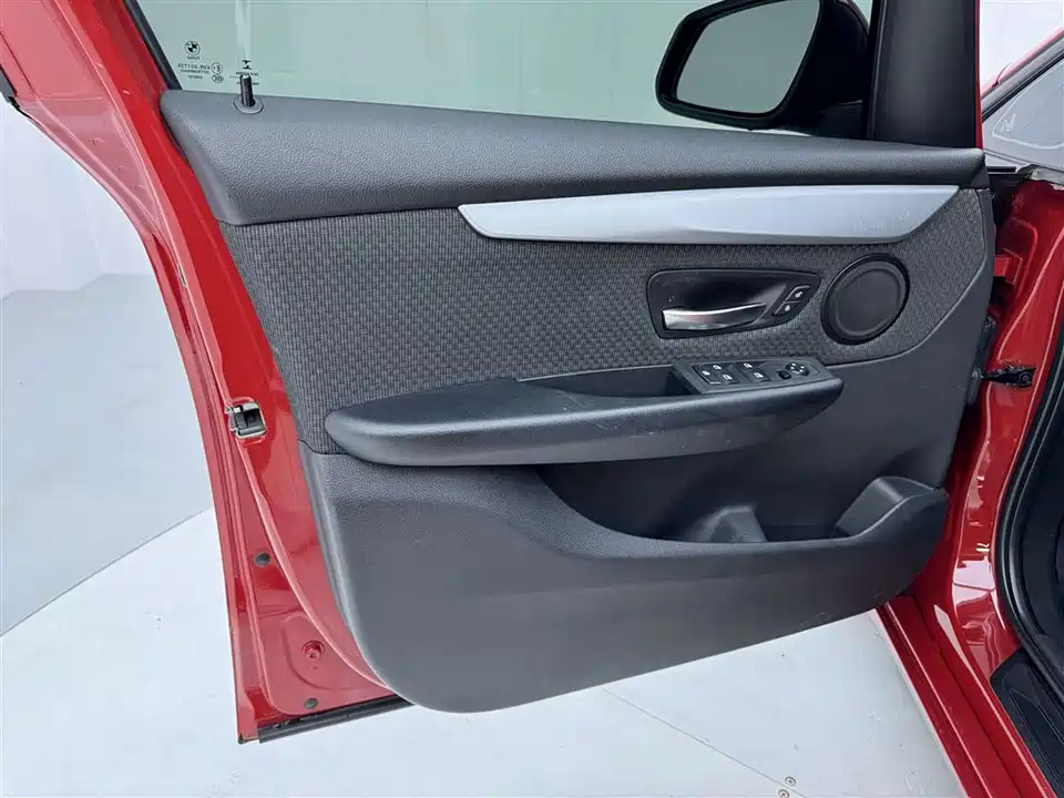 BMW 2 series station wagon