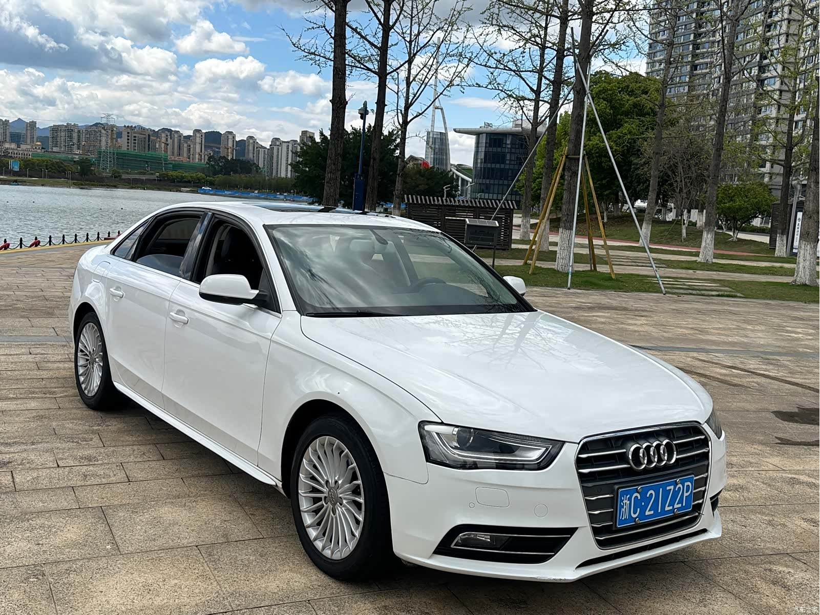 Audi A4L, 2015 3