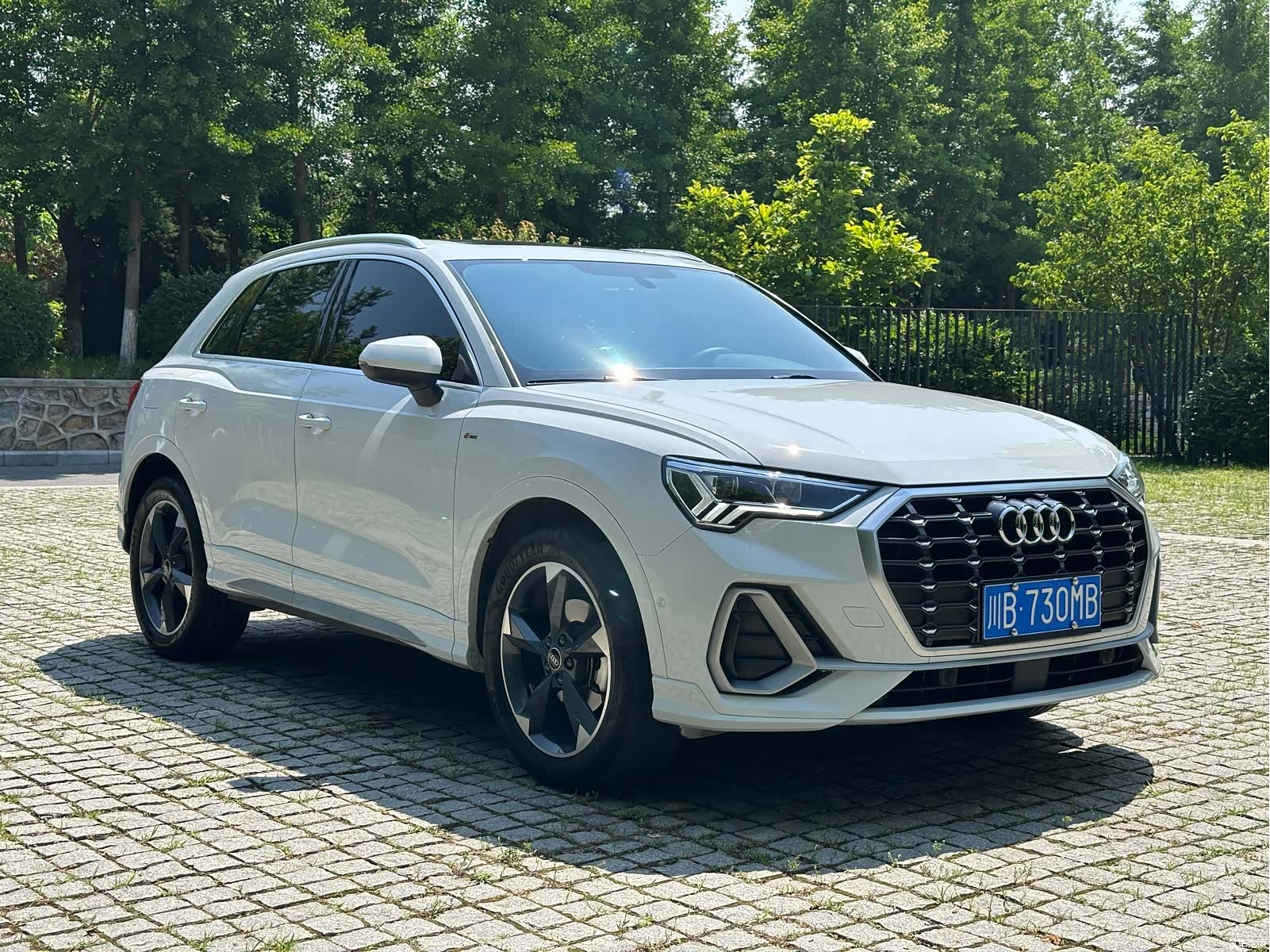 Audi Q3, 2023 2