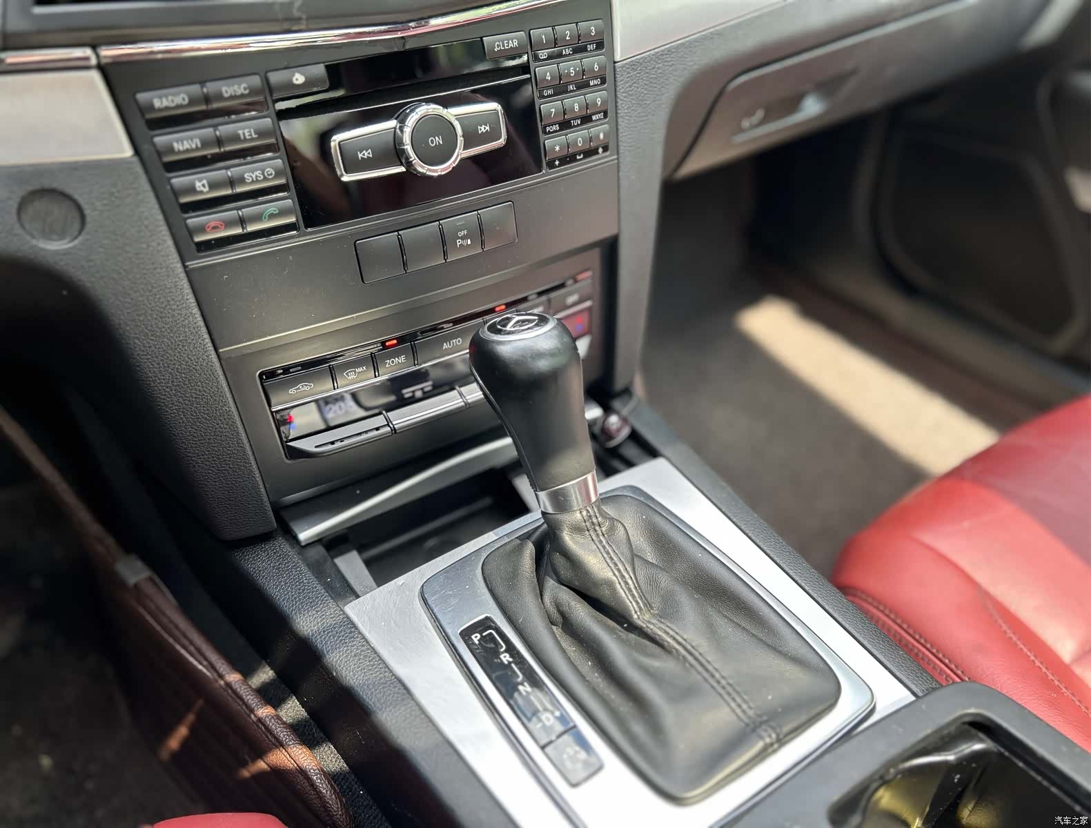 Mercedes-Benz E-Class, 2013 9