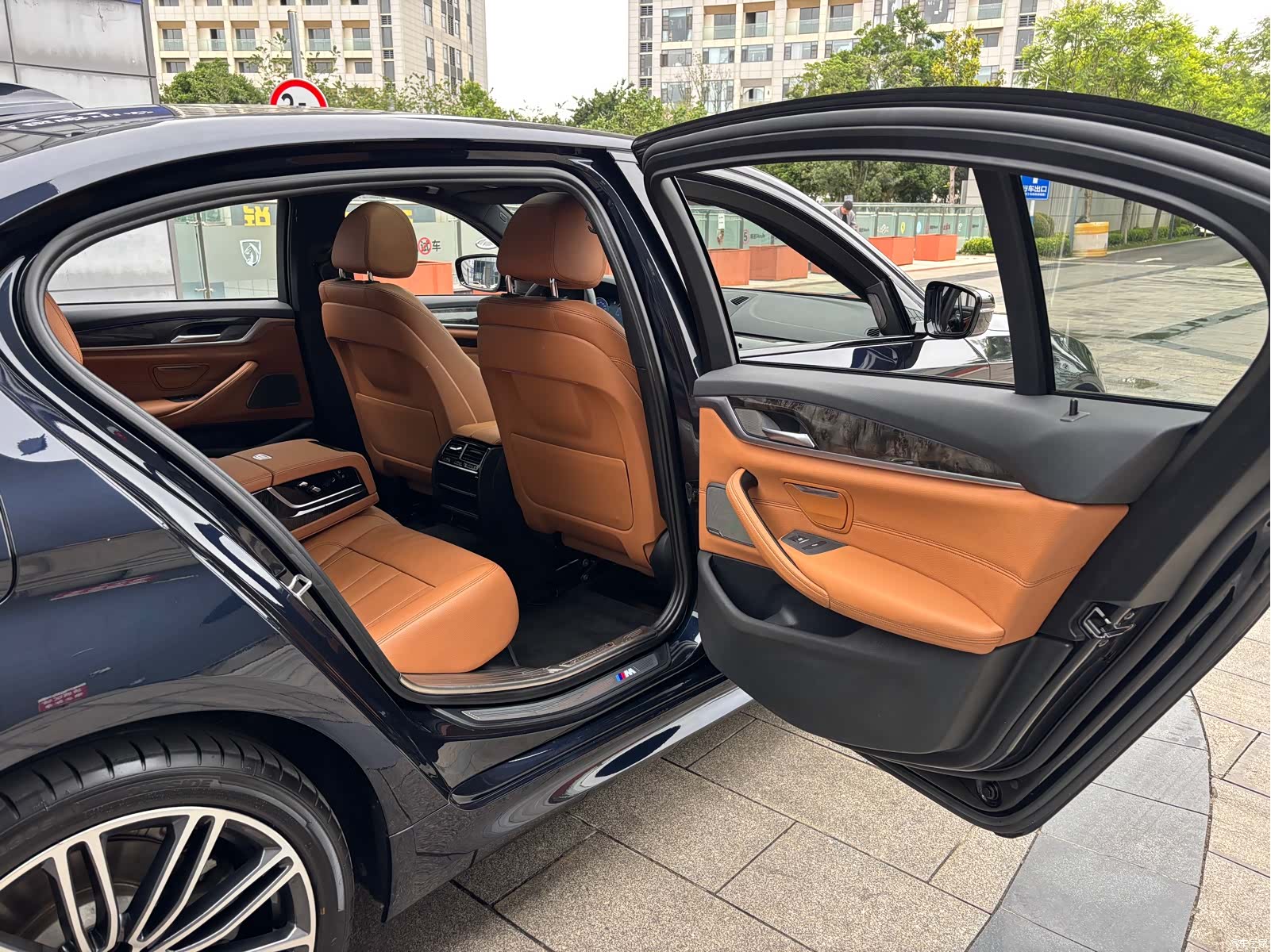 BMW 5 Series, 2018 29