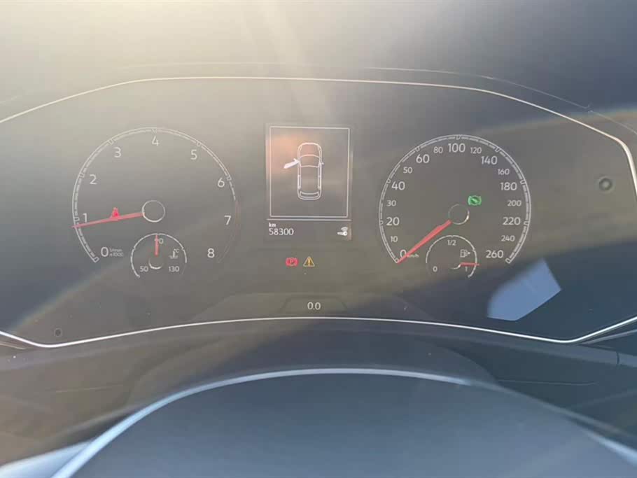 Volkswagen T-ROC exploring Songs