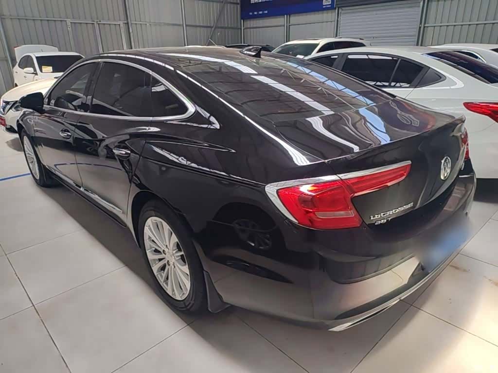 Buick LaCrosse, 2018 все фото