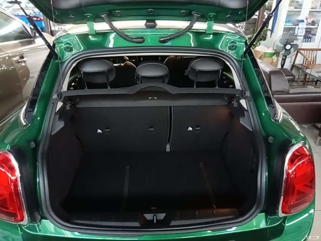 Mini ONE, 2021 19