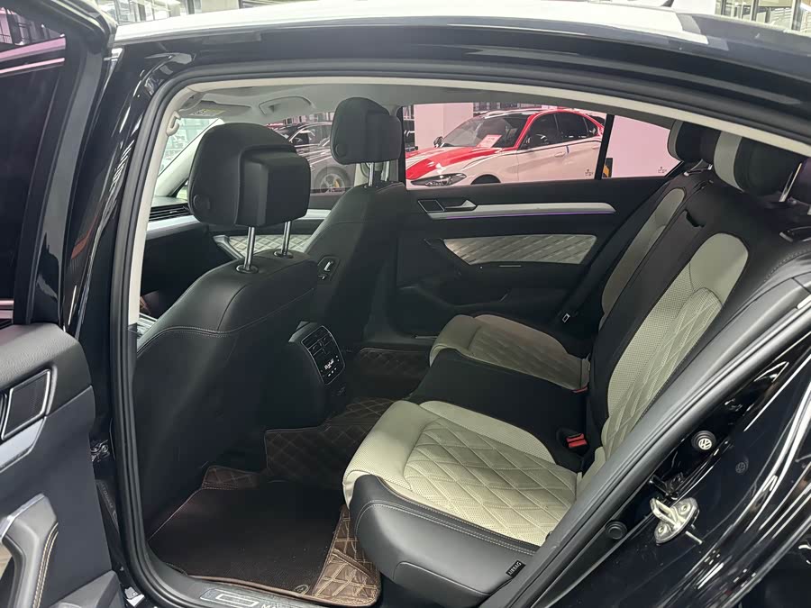 Volkswagen Magotan 2023, фото 7