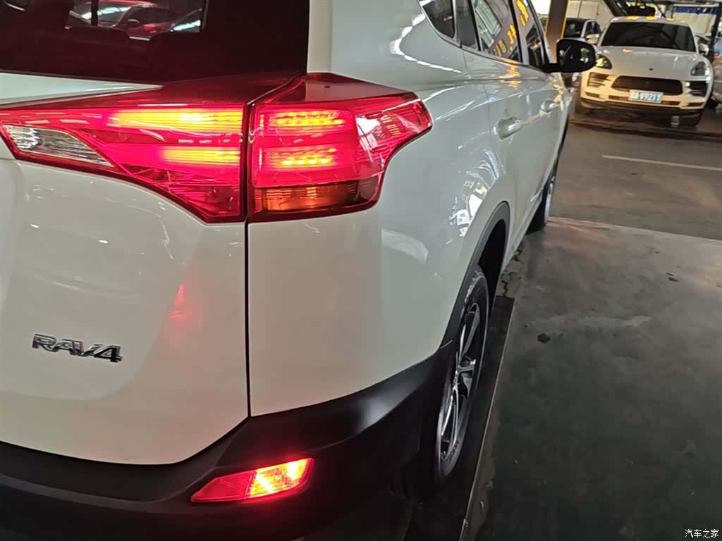 Toyota RAV4, 2016 8