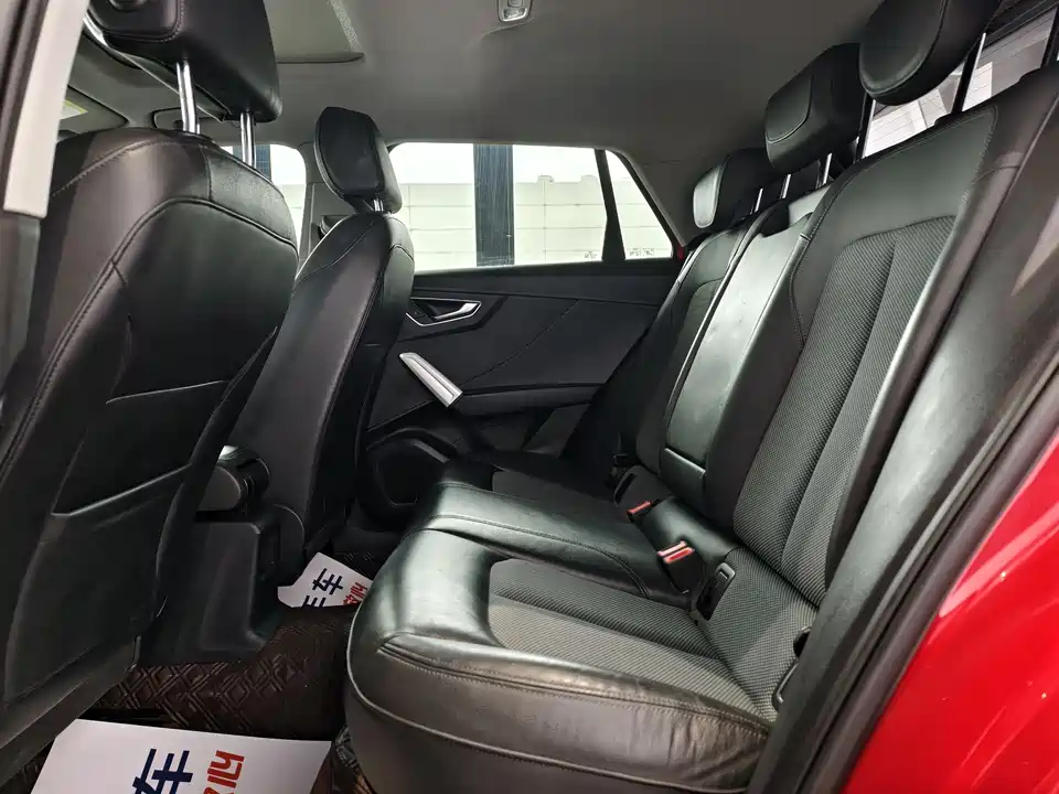 Audi Q2L Audi Q2L