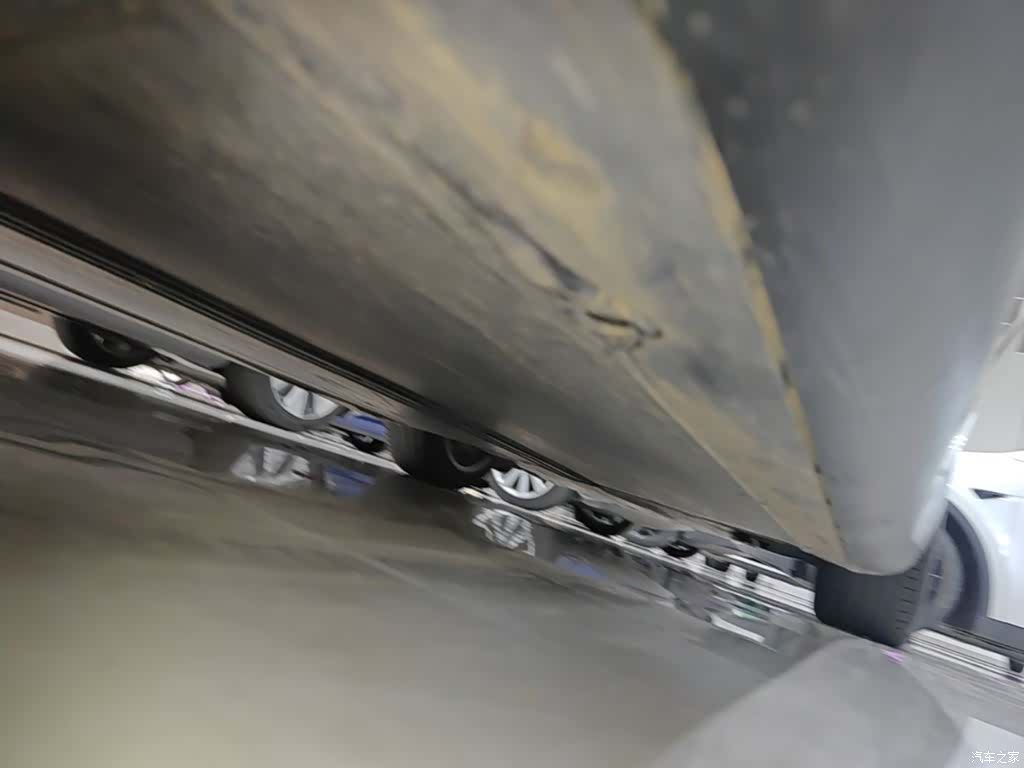 Tesla Model Y, 2022 21