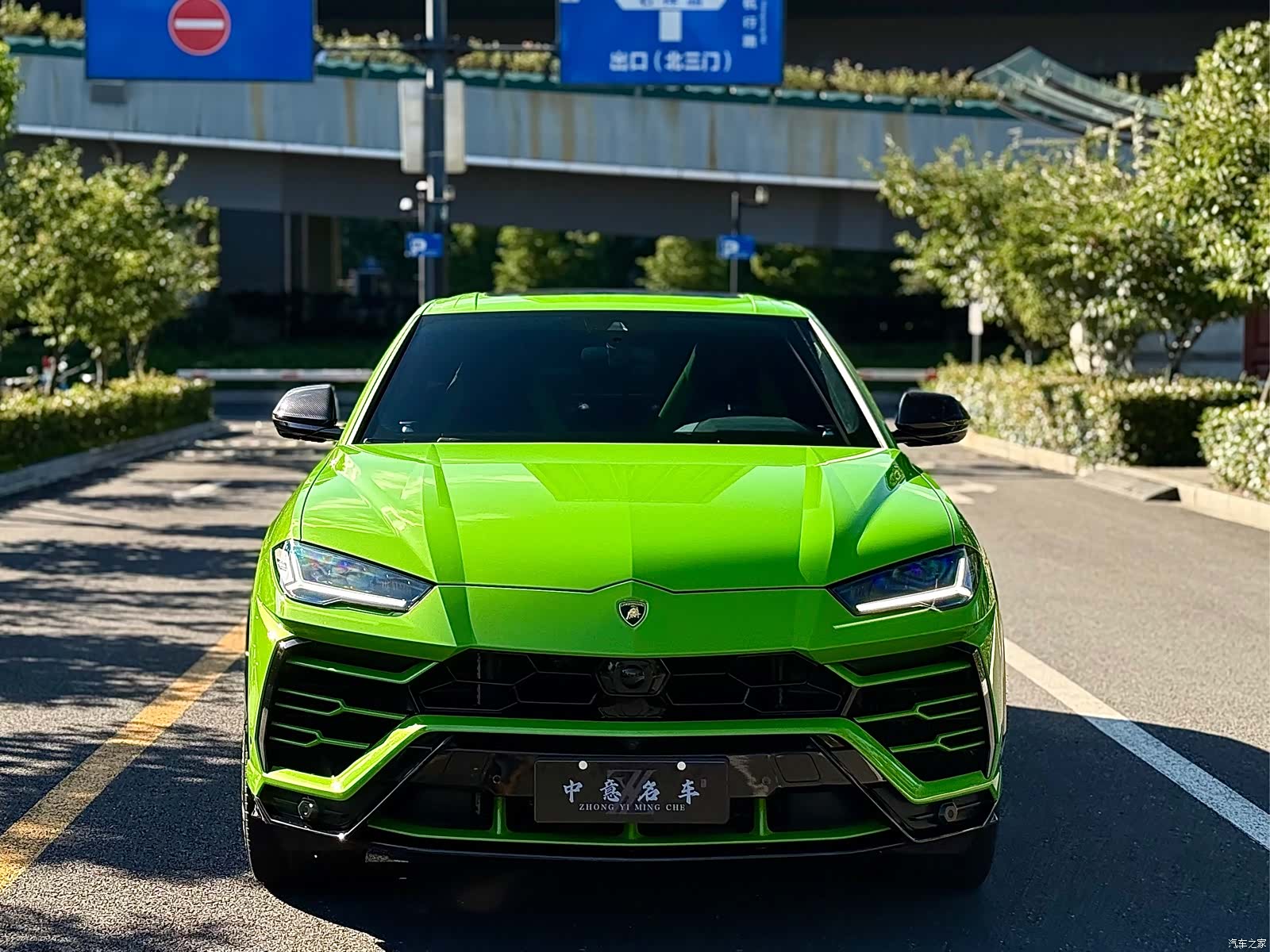 Lamborghini Urus, 2023 2