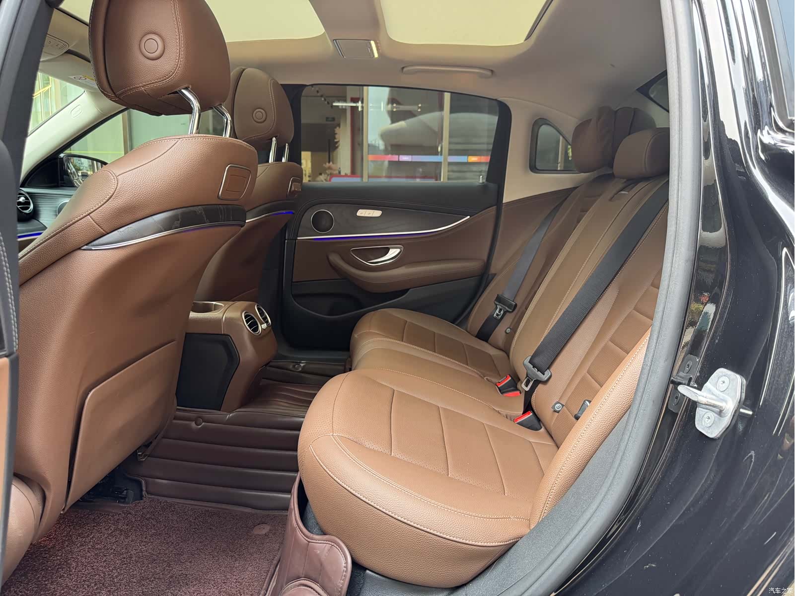 Mercedes-Benz E-Class, 2019 14