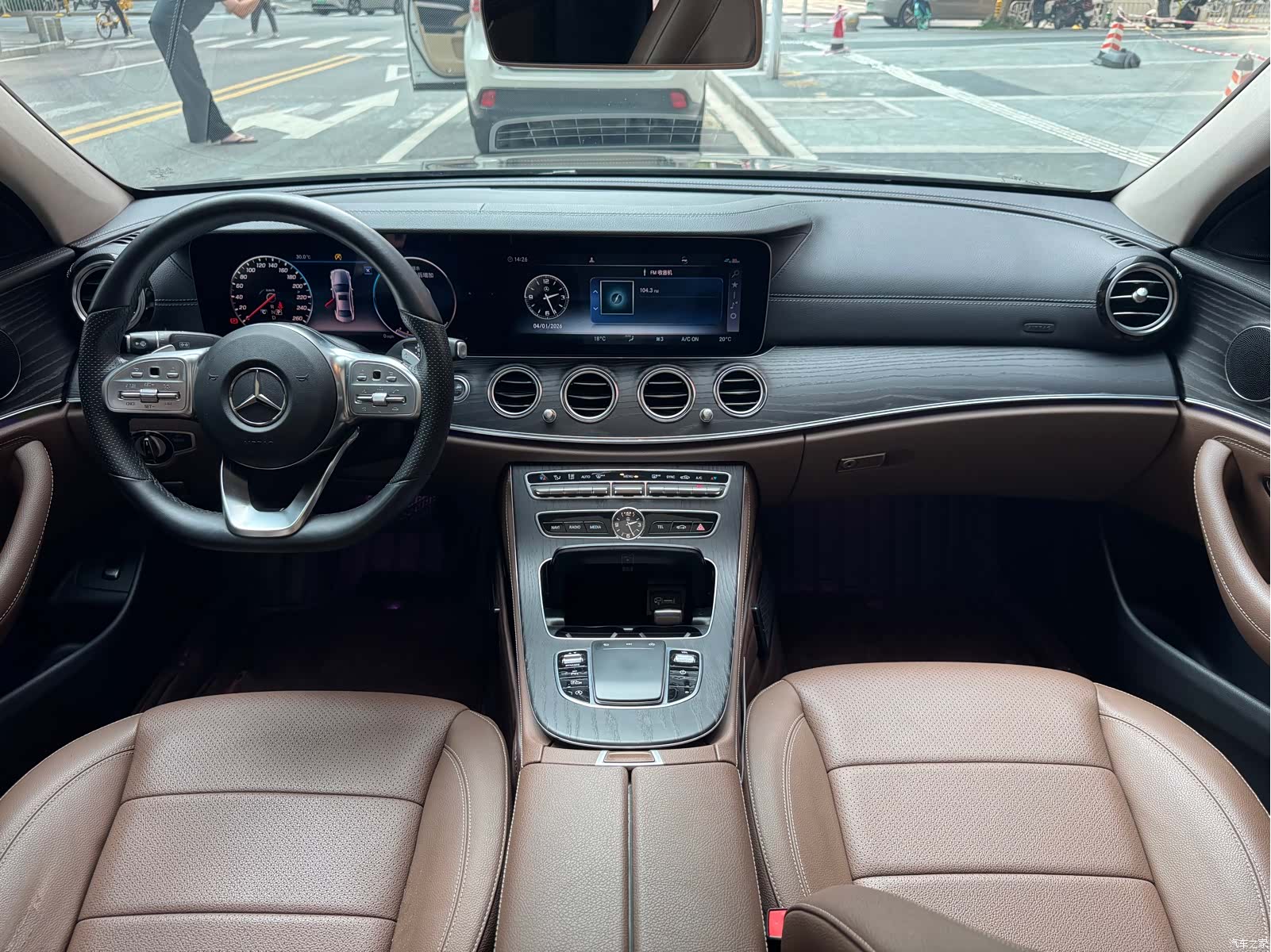 Mercedes-Benz E-Class, 2019 15