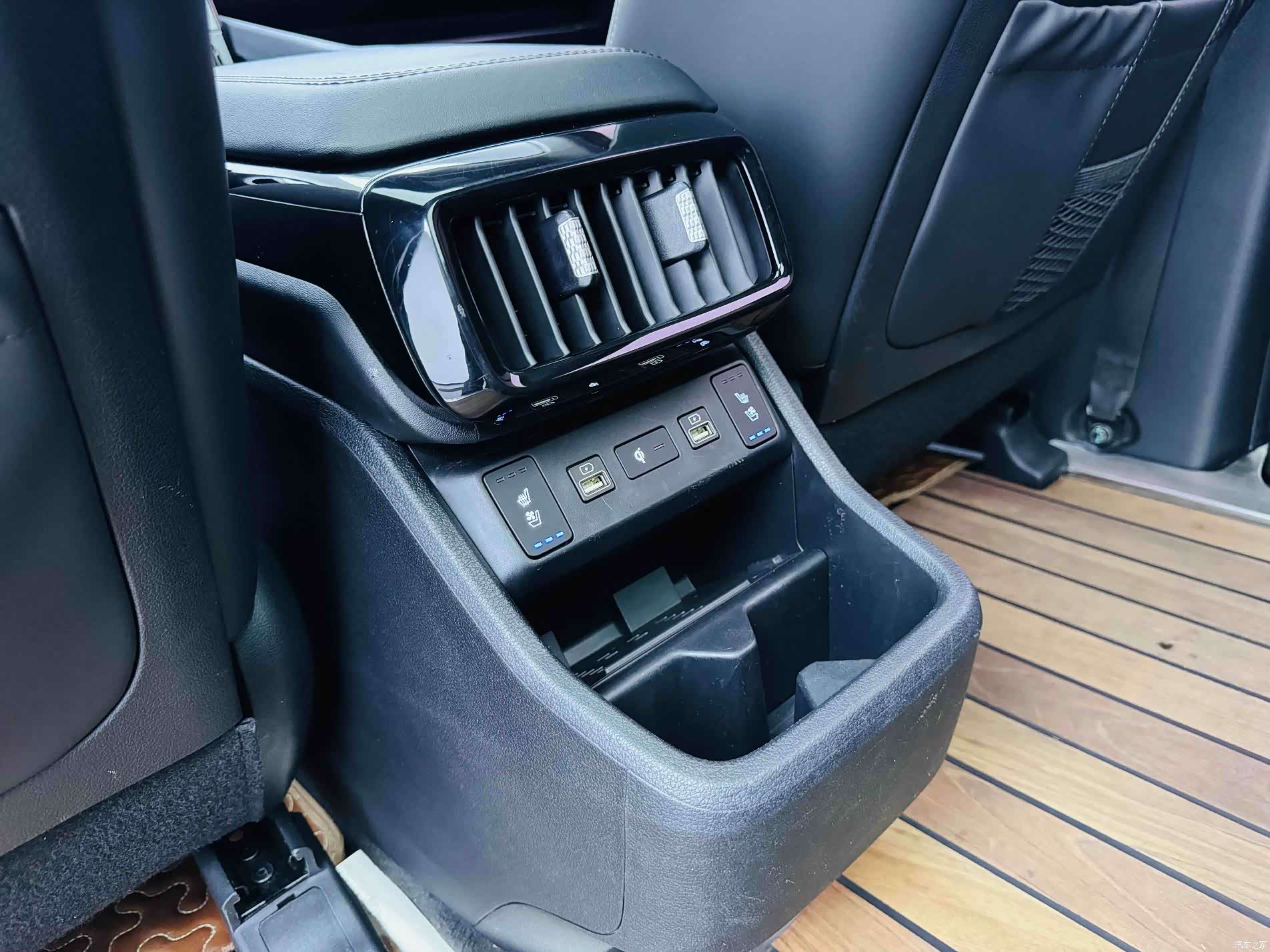 Hyundai Custo, 2021 18