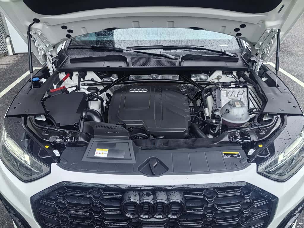 Audi Q5L, 2024 9