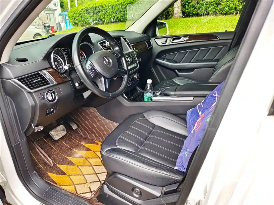 Mercedes-Benz GL grade