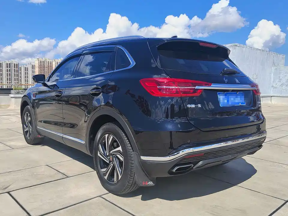 Hongqi HS5