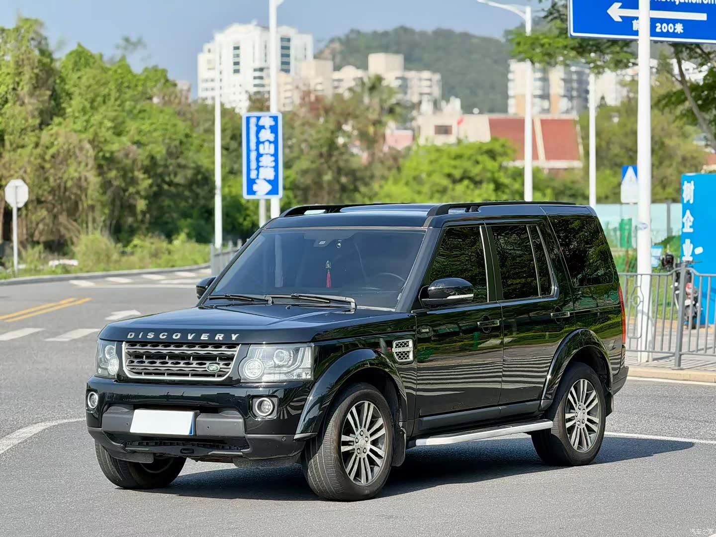 Land Rover Discovery, 2014 1