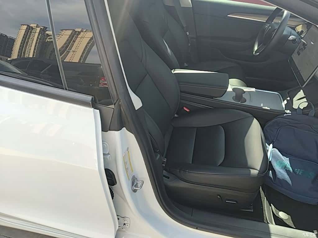 Tesla Model 3, 2022 25