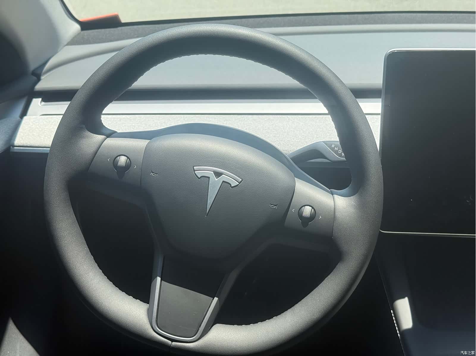 Tesla Model Y, 2023 11