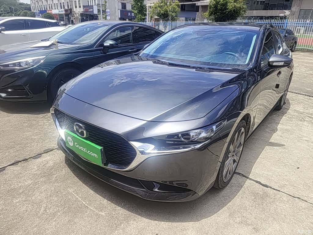 Mazda Mazda3, 2023 1