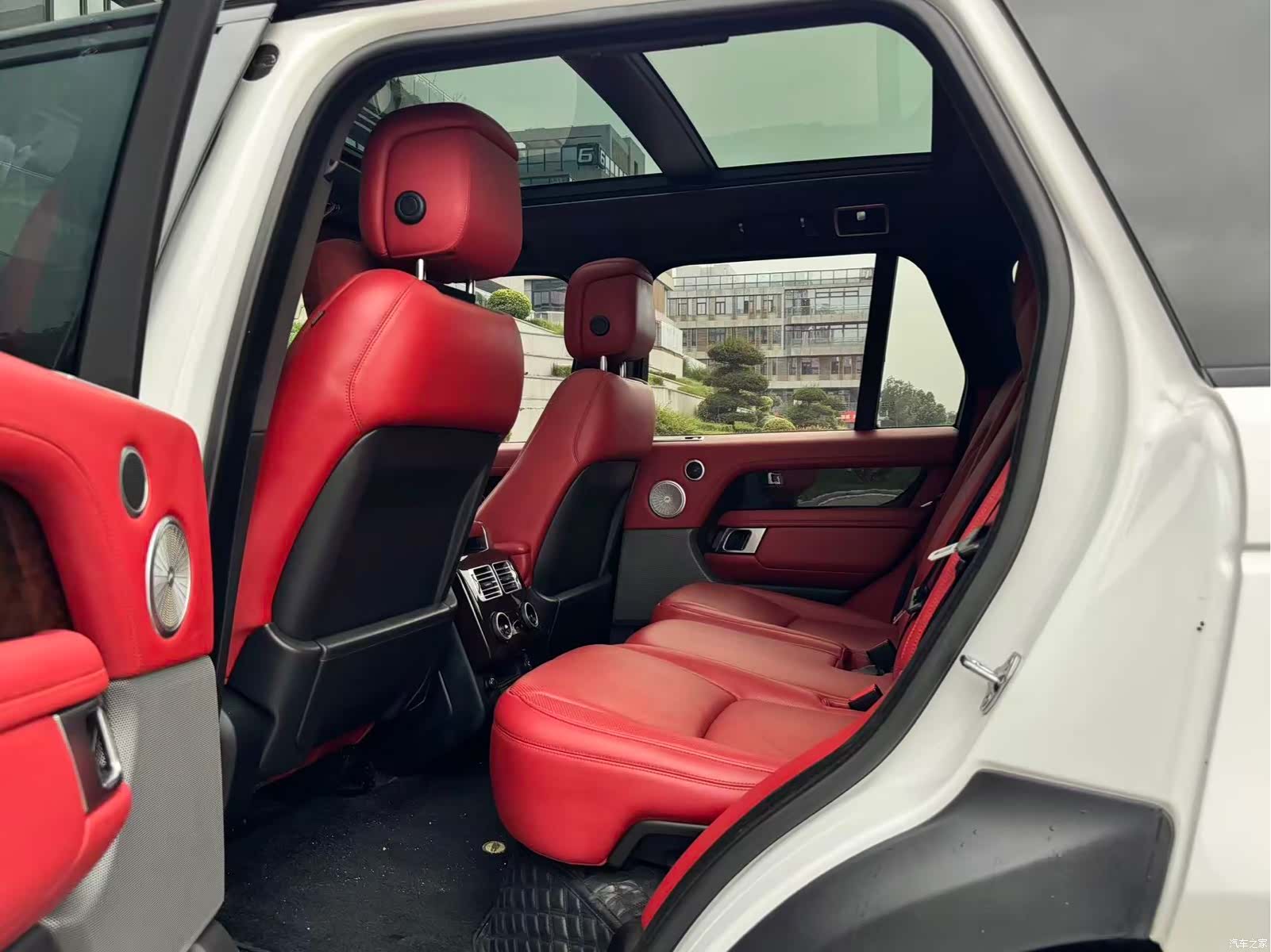 Land Rover Range Rover, 2020 все фото