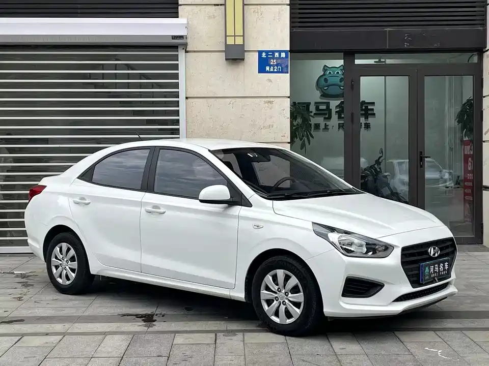 Hyundai Rena