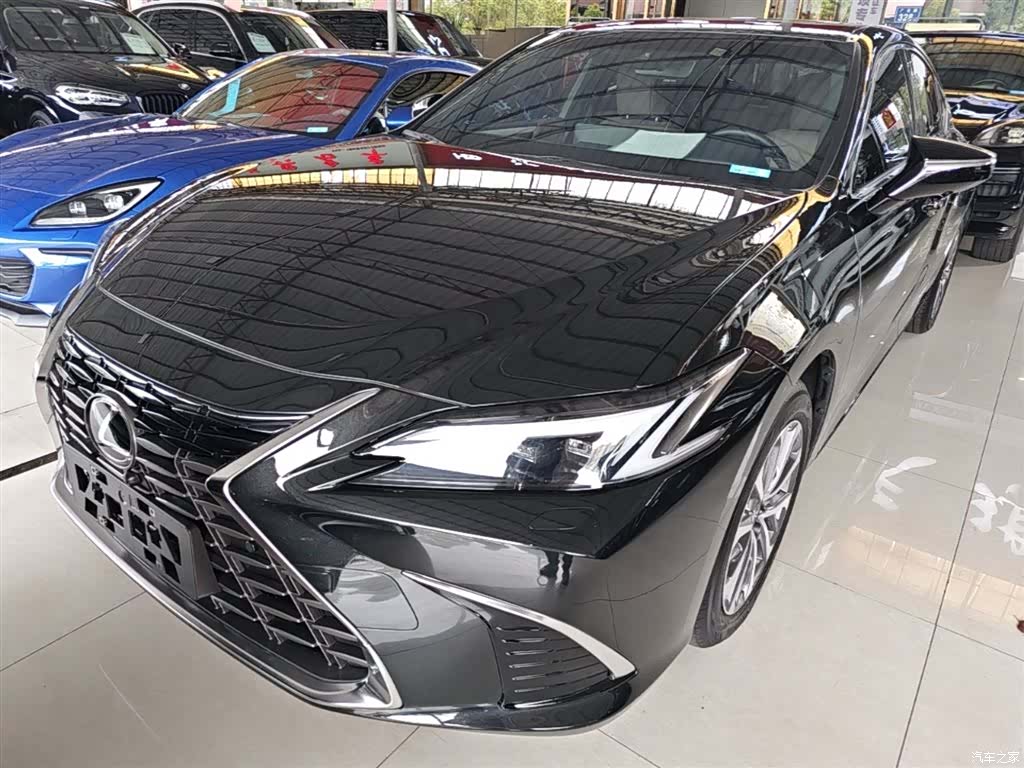 Lexus ES, 2026 2