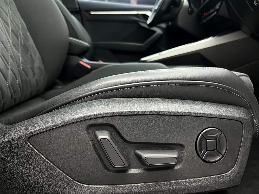 Audi A3 2023, фото 15