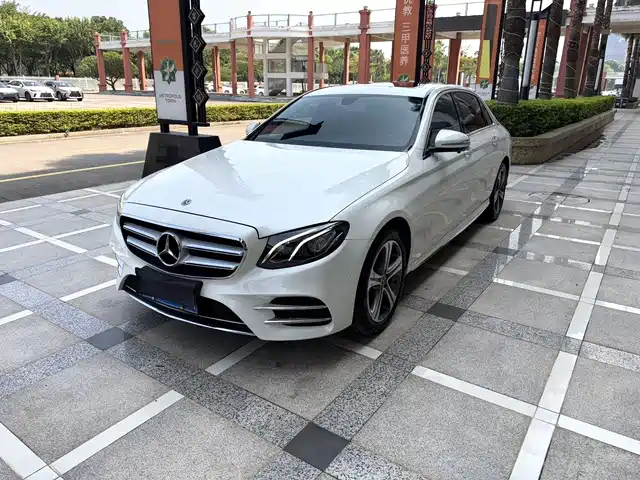 Mercedes-Benz E-Class 2018 — купить из Китая под заказ