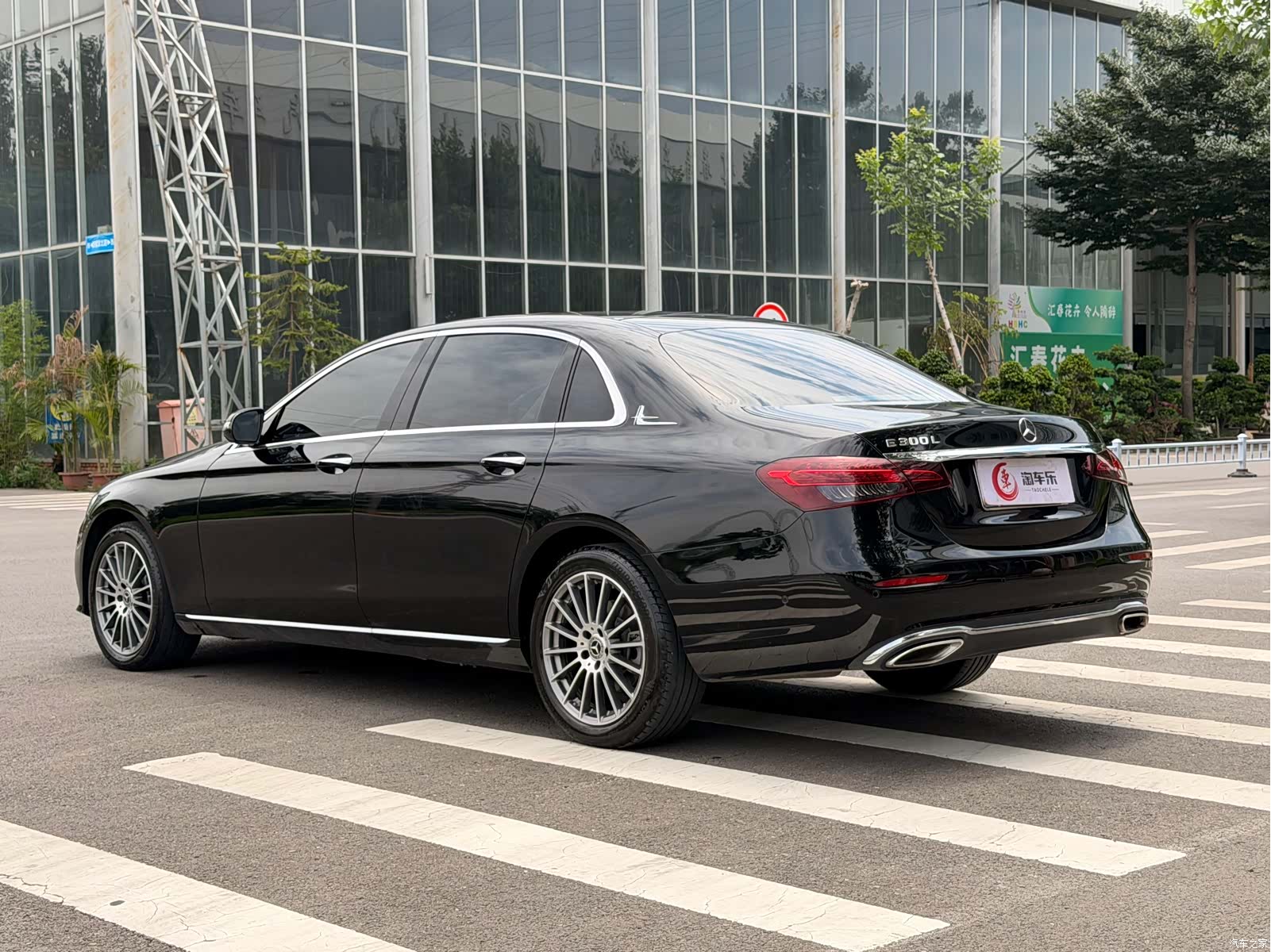 Mercedes-Benz E-Class, 2023 6