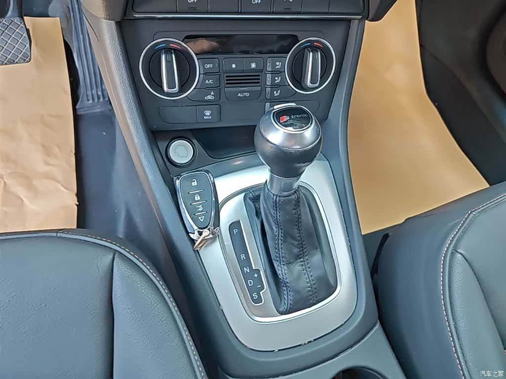 Audi Q3, 2017 14