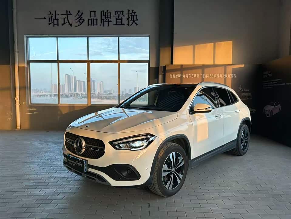 Mercedes-Benz GLA