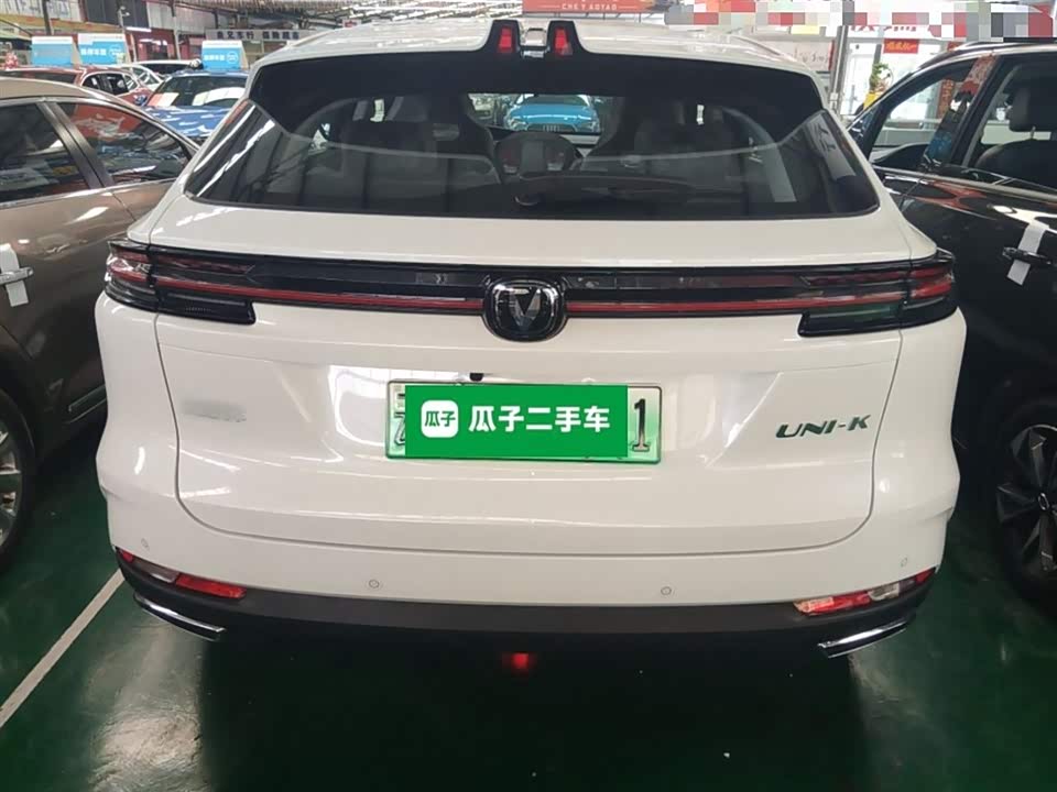 Changan UNI-K Smart iDD