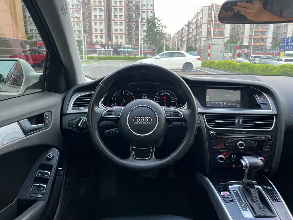Audi A4L
