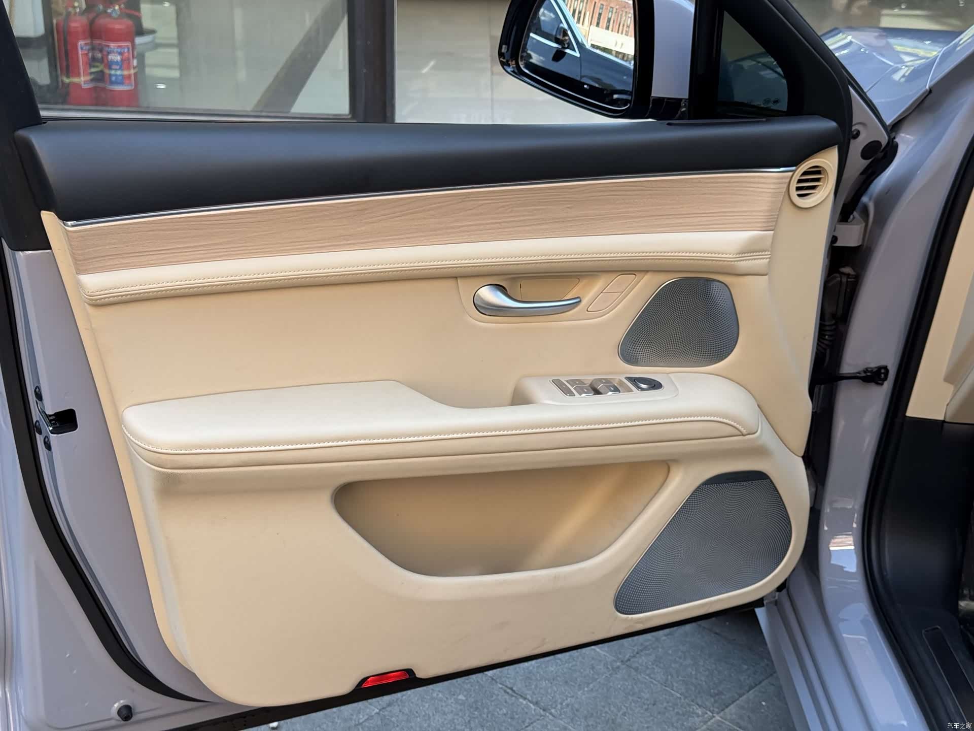 AITO M5, 2025 15