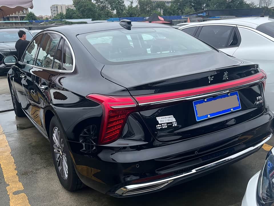 Hongqi H5