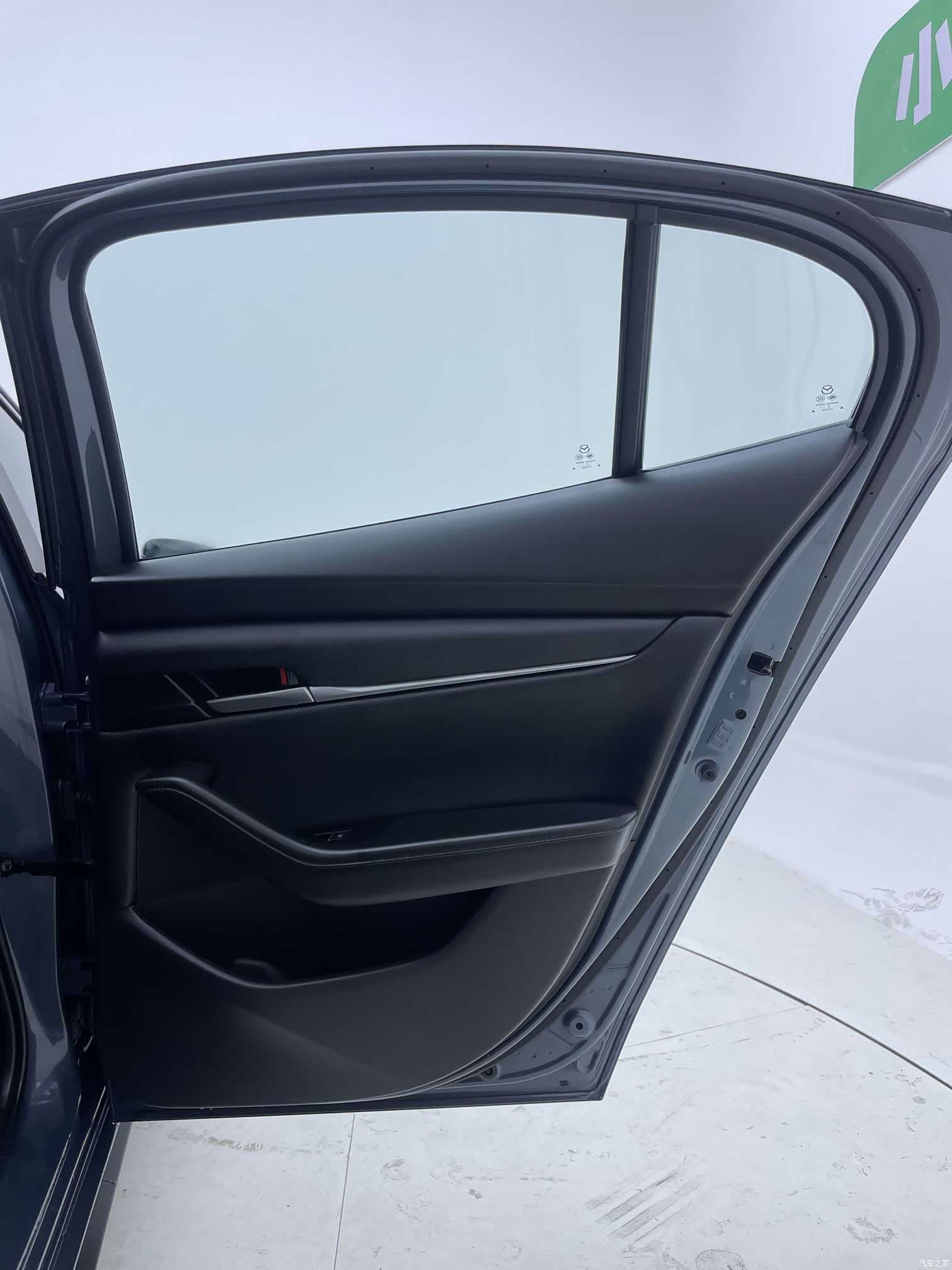 Mazda Mazda3, 2023 27